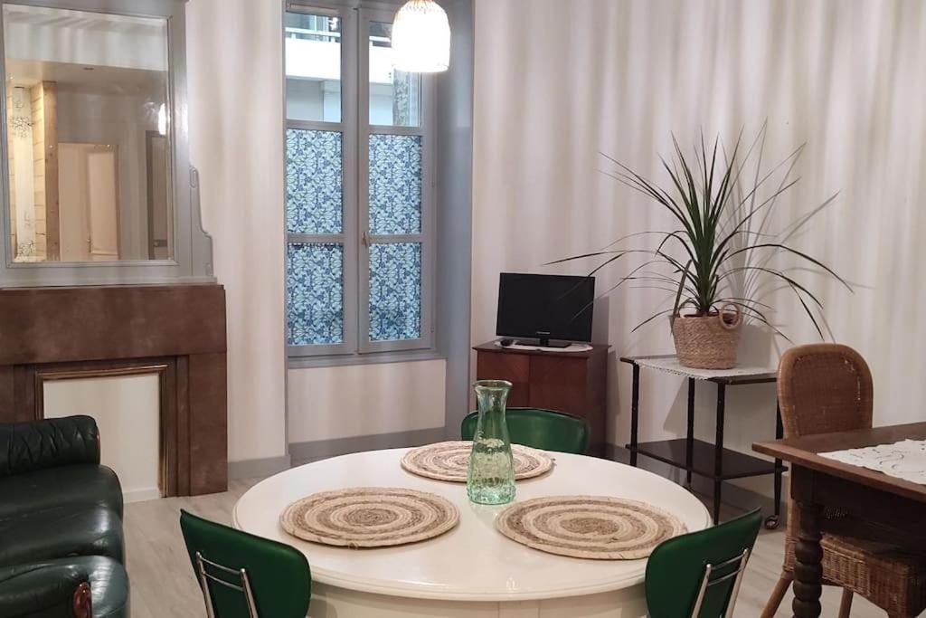 Appartement Cosy A 2 Pas Des Rues Pietonnes 索恩河畔沙隆 外观 照片